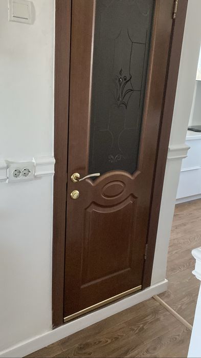 Срочно продам двери б/у дешево!