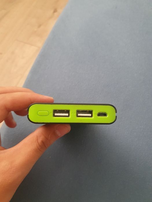 BATERIE externa de vânzare