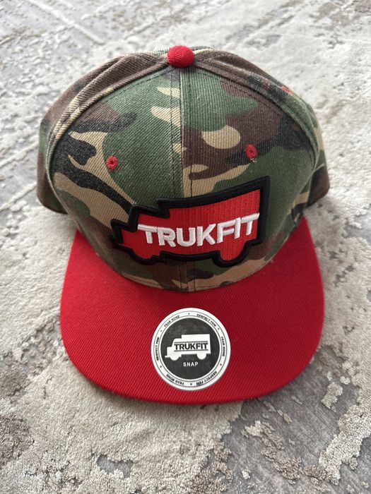 Оригинална шапла с козирка TRUKFIT