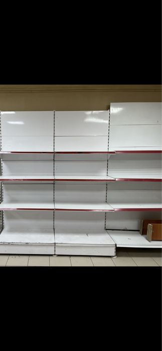 Продам настенный стеллаж 3шт  3 метровый общий  за 50000тг отдам
