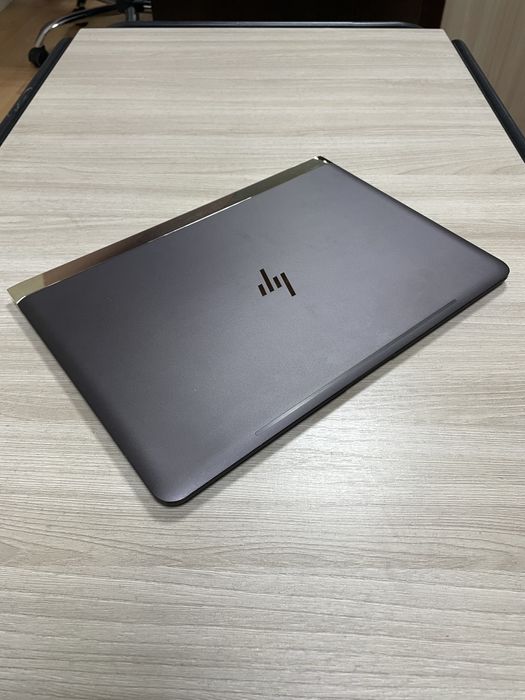 Ноутбук HP Spectre 13-v103ur