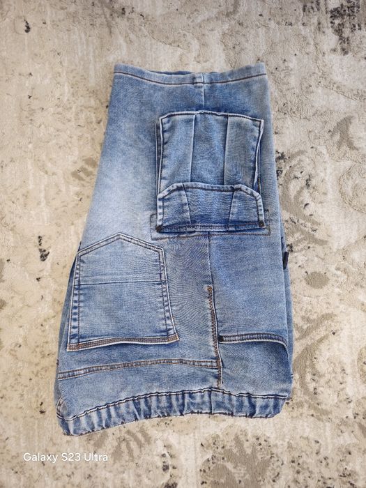 Pantaloni scurții de blugii