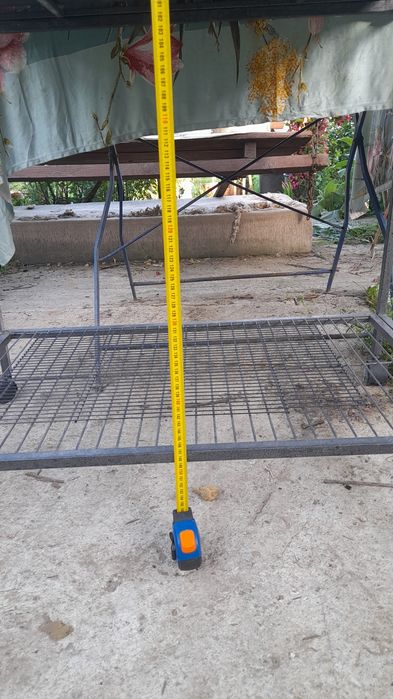Volieră pentru papagali