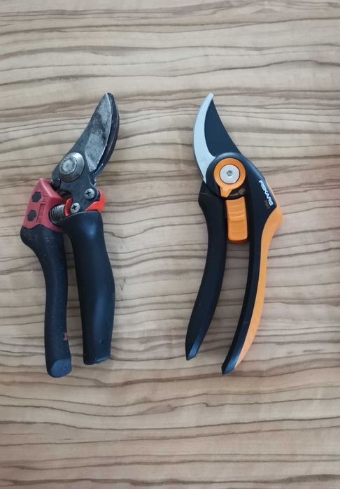 Foarfece profesionale ptr tăiat pomii fructiferi și vița de vie