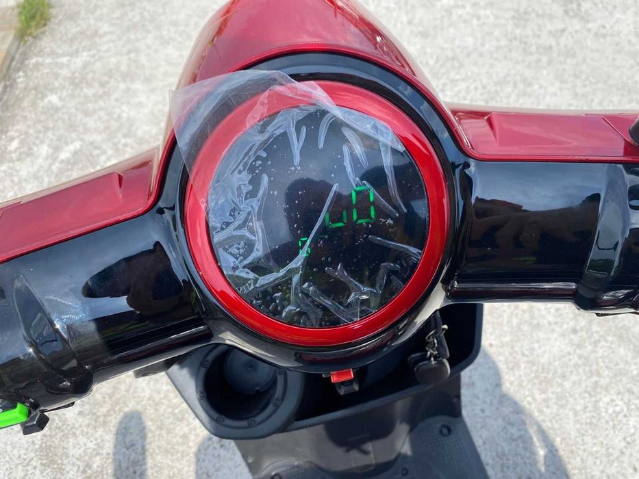 Електрическа Триколка 1500 W Серия Lux RED MaXmotors 2023