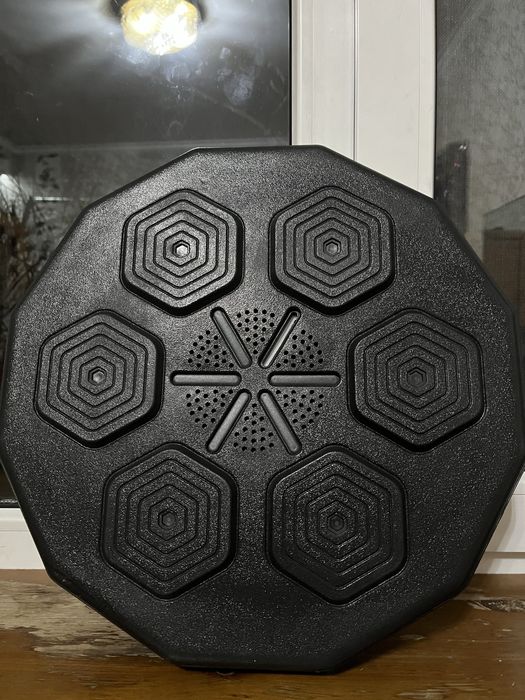 Настенный  музыкальный боксерский тренажер