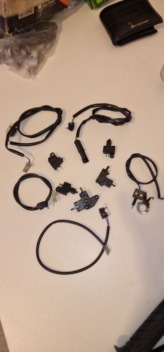 Senzor frană ambreiaj switch intrerupator Yamaha Honda Kawasaki Ducati