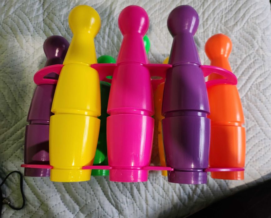 Кегли за игра за момиче или момче
