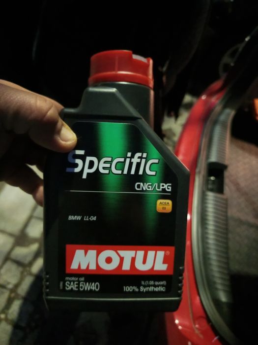 Продавам Мазда 5