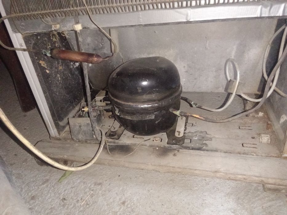 Холодильник Бирюса