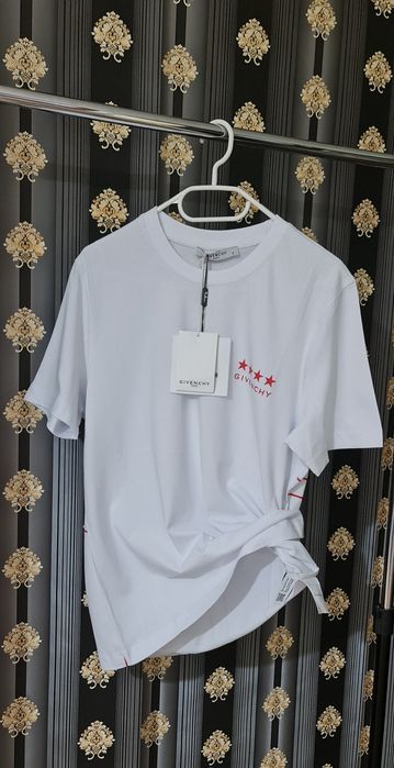 Tricou reduceri mari Burberry  / Givenchy  / off white