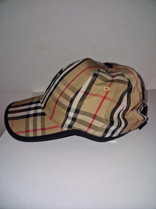 Sapca burberry noua