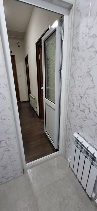 Квартира бор. Катта йул юзида.