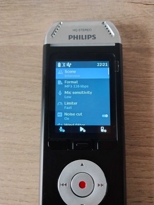 Диктофон Philips DVT2810  8GB