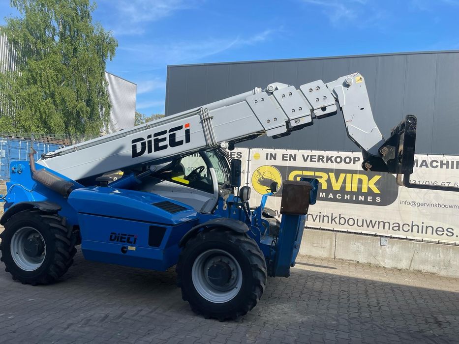 Închiriez manitou