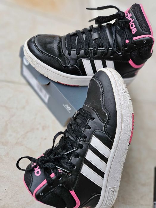 Маратонки Adidas 36/2/3