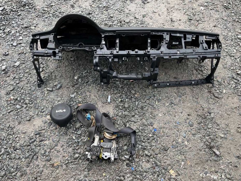 Kia Stonic Lift airbag Арматурно табло аирбег колани