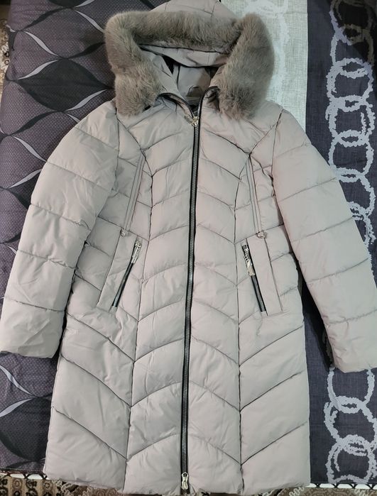 Женский  пуховик