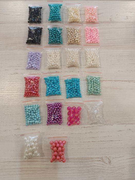 Бусины продам новые