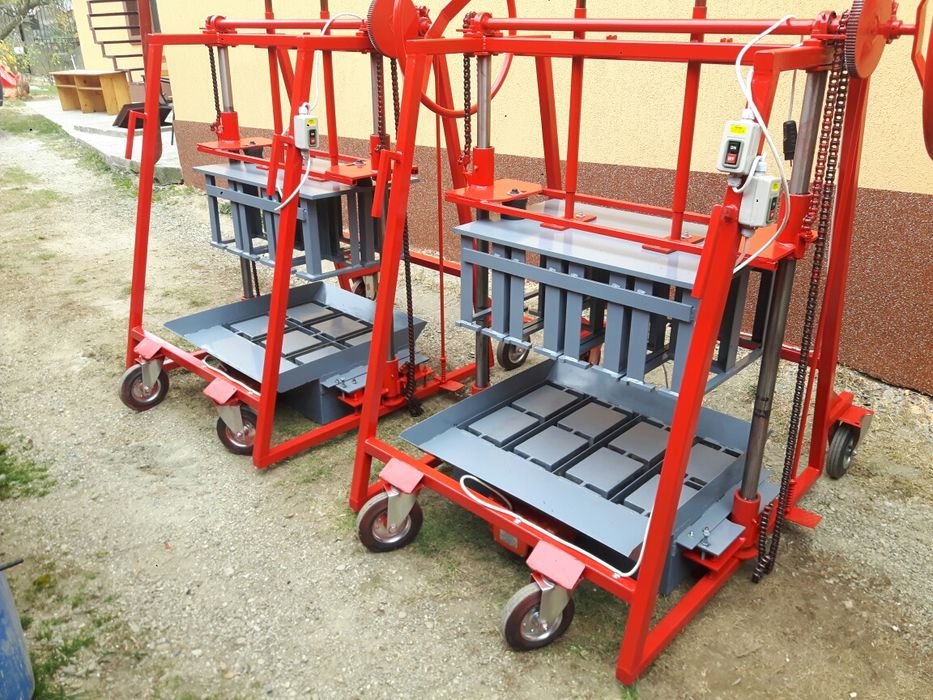 Presa /Vibropresa /Mașina /bolțari pavele bordur Oferta  vacanță