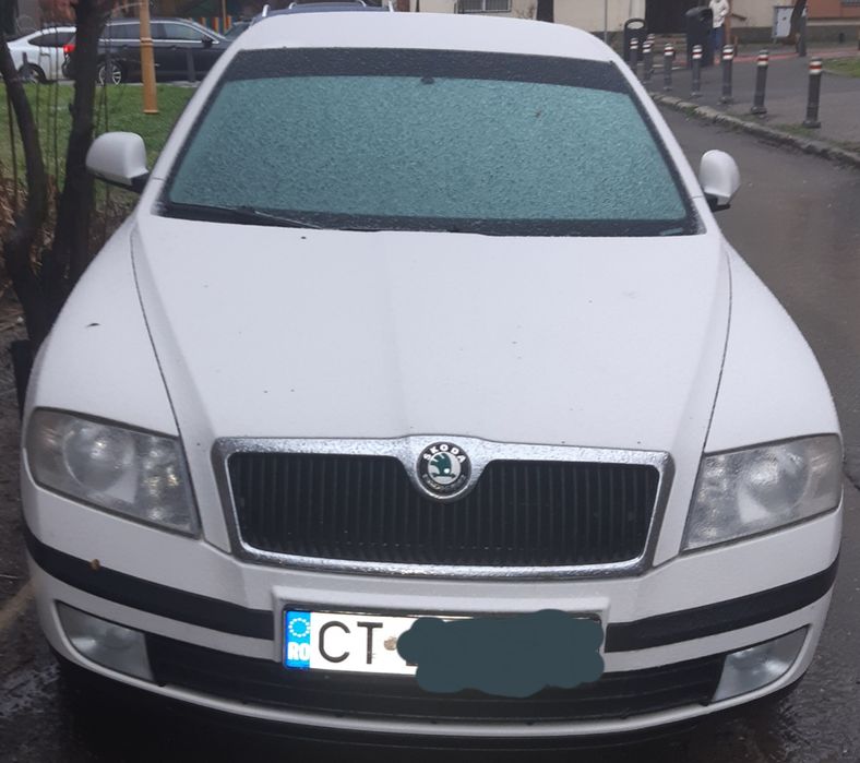 Vând Skoda Octavia 2- bine intretinuta