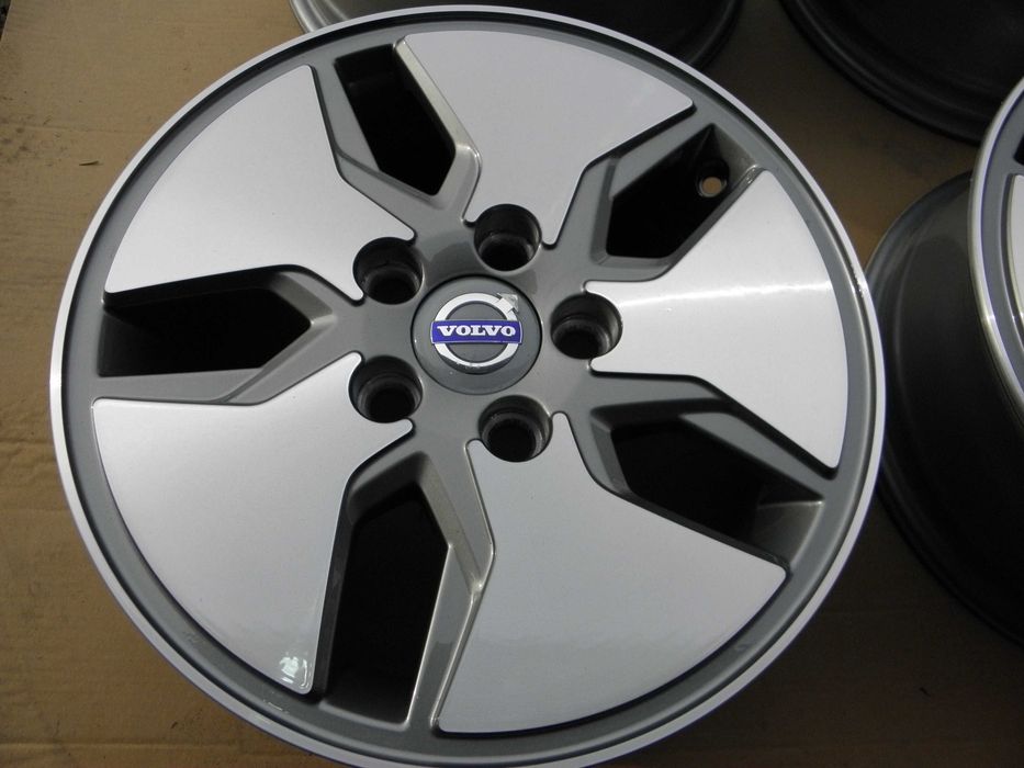 Оригинални алуминиеви джанти 15" Volvo Libra 5x108 (C30, S40, V50, V40)ч