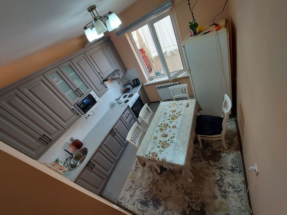 Продаётся 4-комнатная квартира на улица Термез, Шайхантахурский район