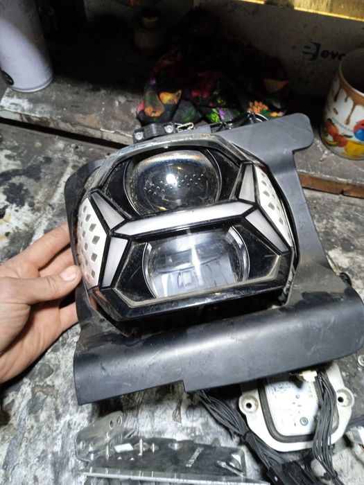 Vosvagin oldi ung tomon fara  korpisi yuq qolgan xamma narsasi bor