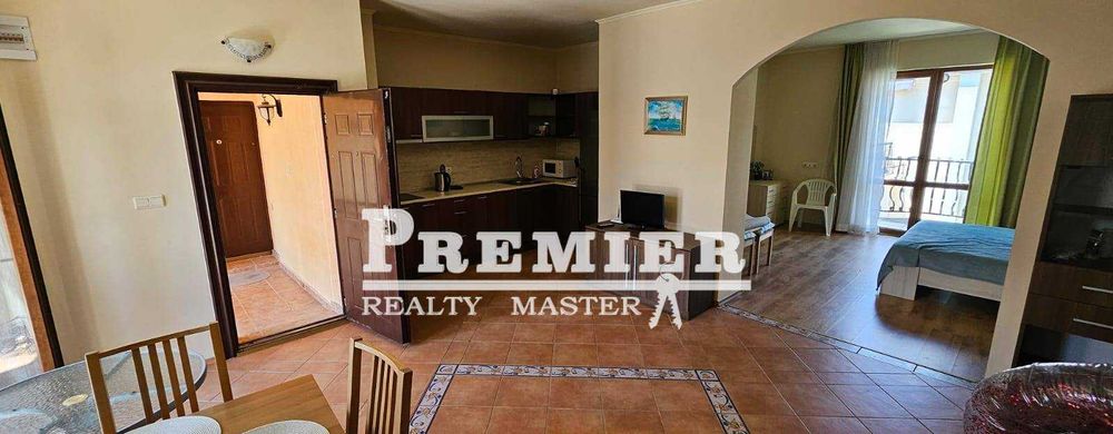 Продава се Двустаен апартамент в к.к. Елените - 71 кв.м за 817 €/кв.м - Снимка #2