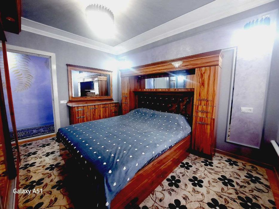 Маргилон (комбинат) шаҳрида 3 хонали квартира зудлик билан сотилади