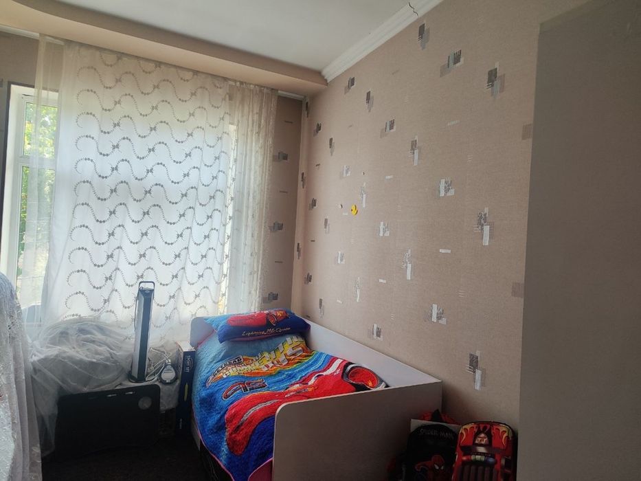 Hovli sotiladi 2.89 sotix Kirifda kota yolga yaqin joylashuvi zor joy