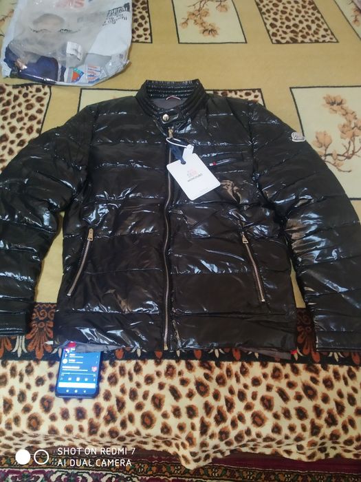 Продам куртку размер 48