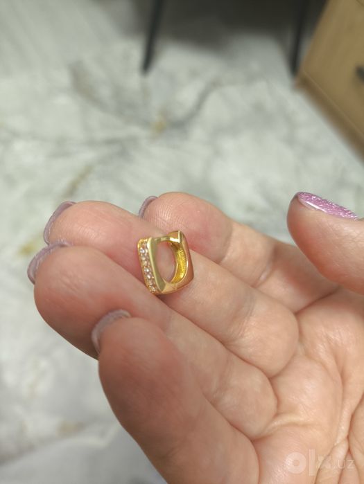 Продам золотые сережки