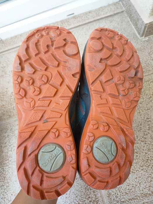 LOWA спортни обувки