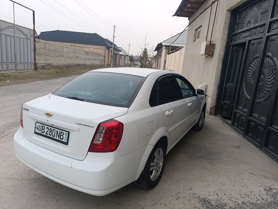 Лассети 1.8 автоматически