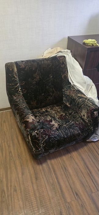 Кресло велюровое