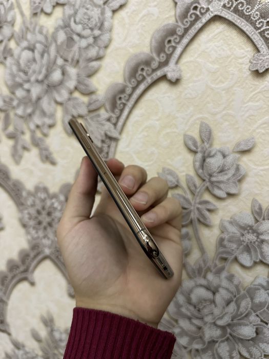 Iphone xs gold bezfeys