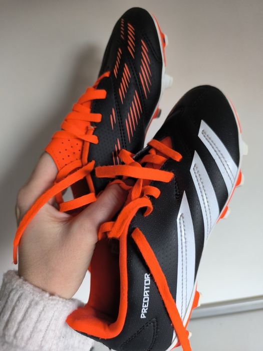 Adidas Predator Бутонки, обувки за футбол размер 33