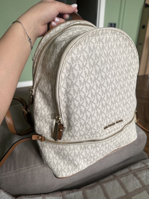 Рюкзак Michael Kors Rhea