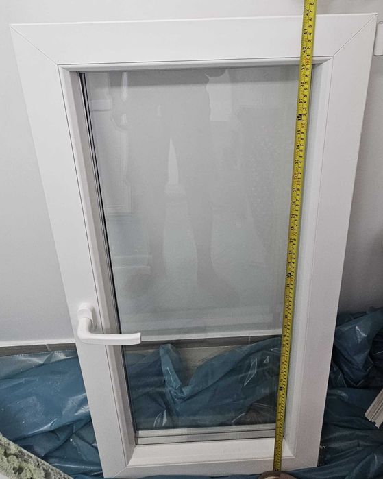 Usa termopan + 2 ferestre – 200 lei toate fara tocuri