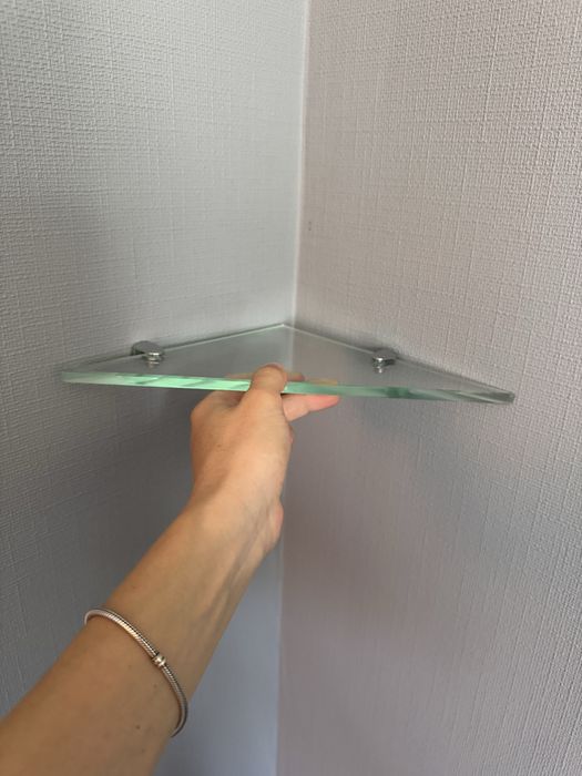 Угловые полки для ванной