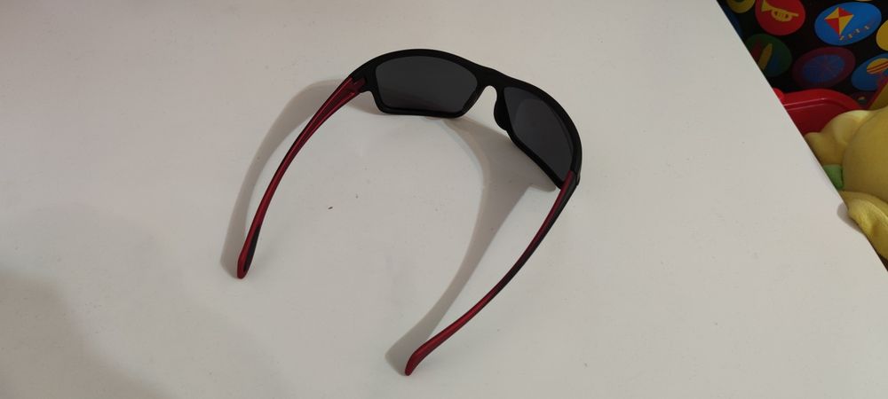 Vând ochelari de soare cat3