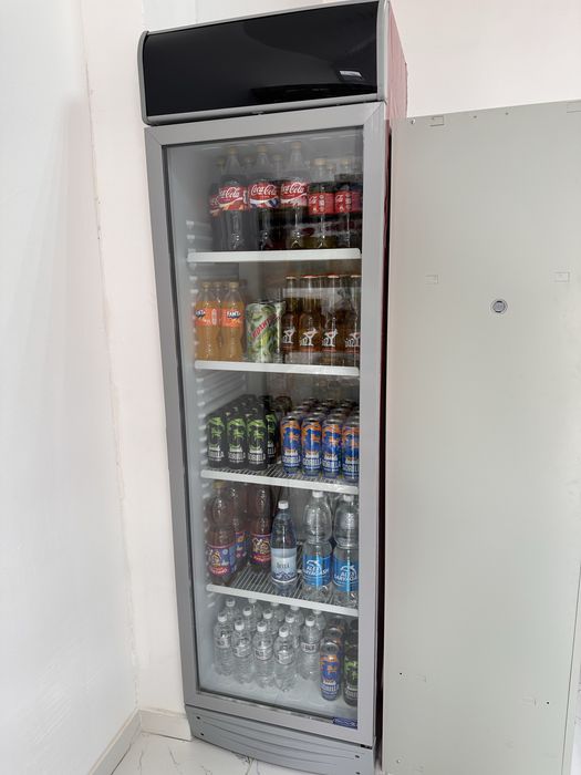 Продам Холодильные витрины