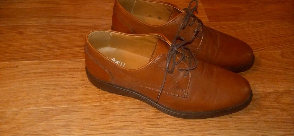 Продается мужская обувь