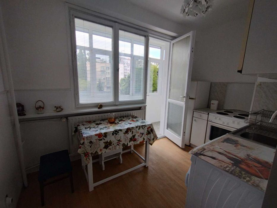 Дава се под наем Едностаен апартамент в София, Център - 45 кв.м за 448.8 € - Снимка #2