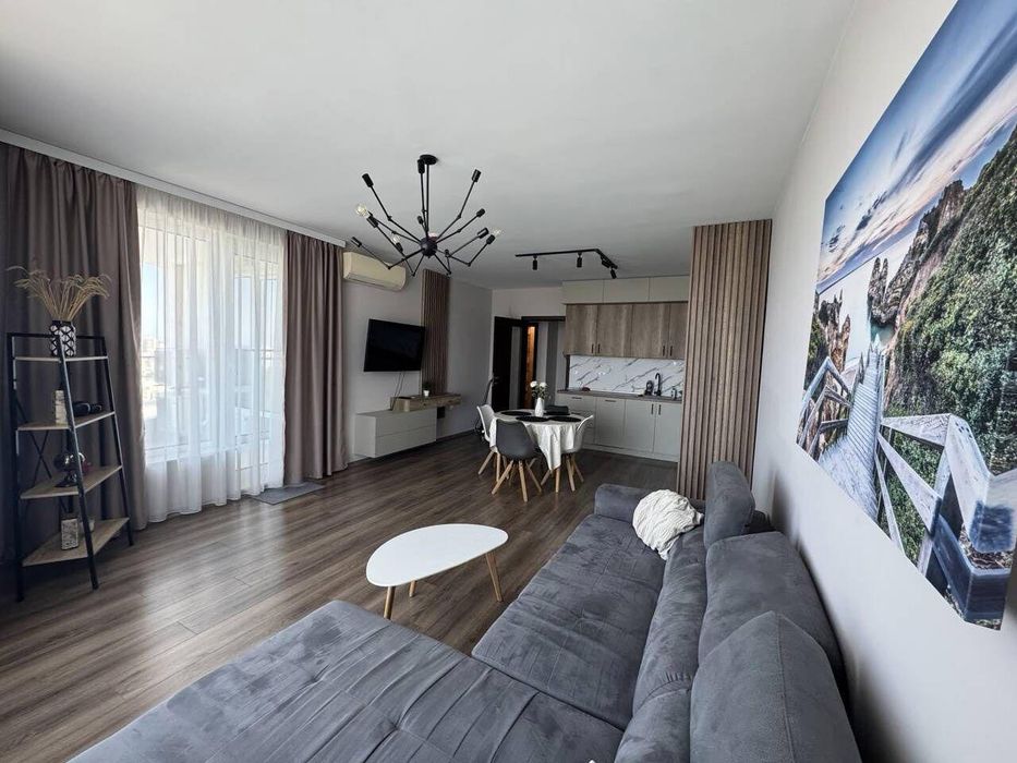 Дава се под наем Тристаен апартамент в Бургас, Славейков - 108 кв.м за 1346.4 € - Снимка #2