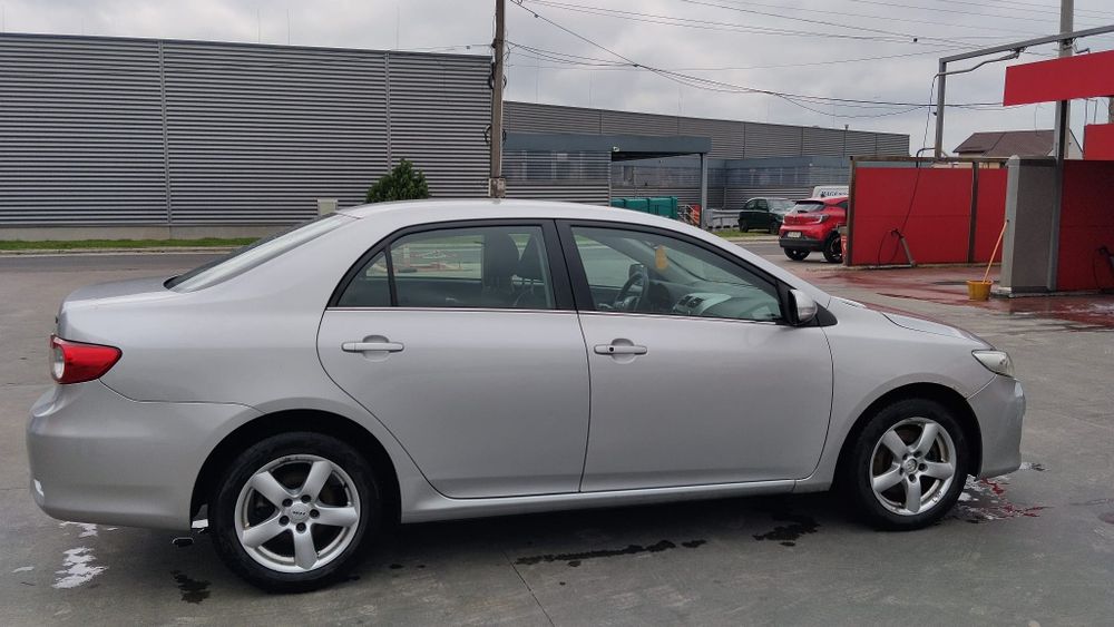 TOYOTA Corolla 2012 — imagine 3