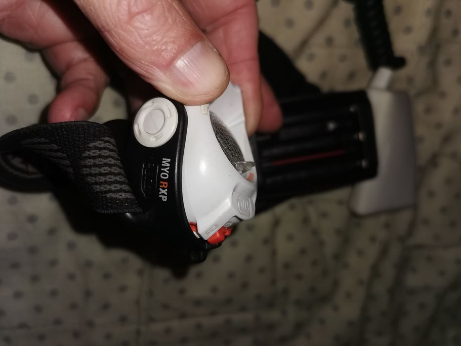 Petzl Myo Rxp lanternă frontală profesionala. Difuzoare Dynaudio