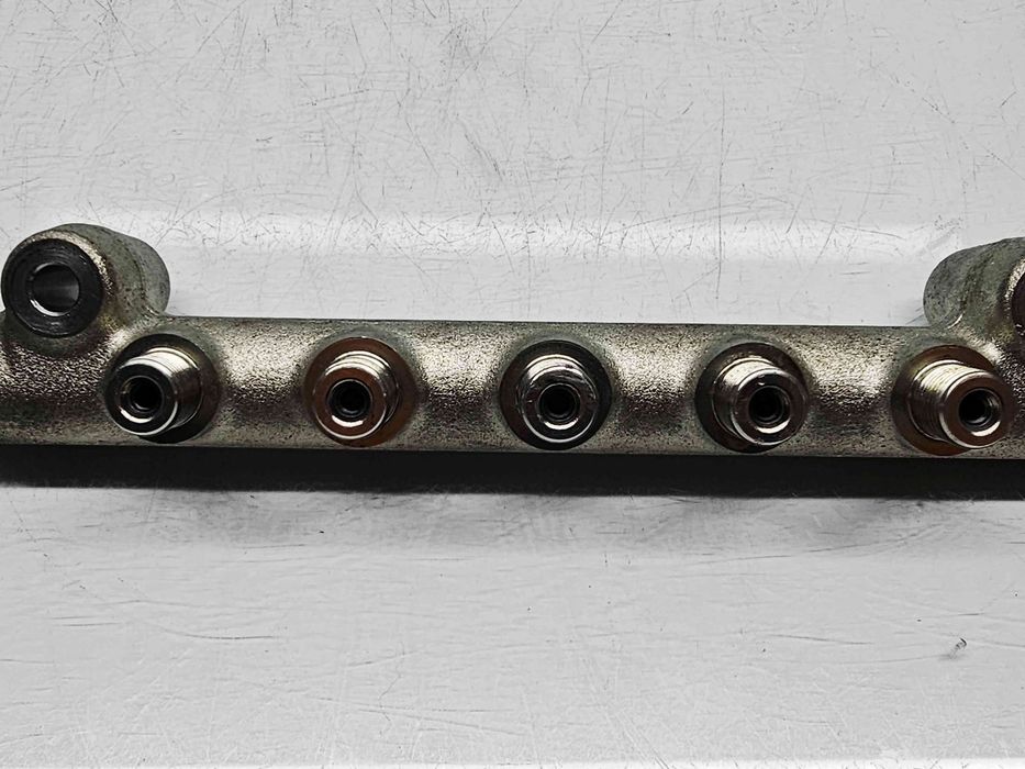 Rampa injectoare Opel Astra J [Fabr 2009-2015] 55570022 1.6 cdti B16DT