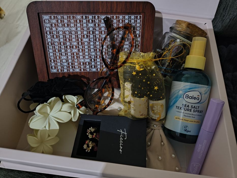 кутия с аксесоари